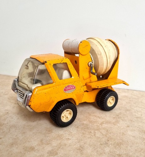 Vintage 1970 tonka cement - 1970's,