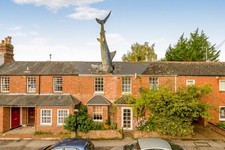 The Headington Shark House - Oxford Self-Catering Holiday Let - Sleeps 10