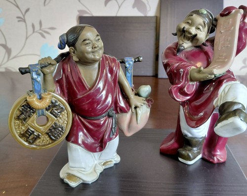 Pair oriental detailed - of,