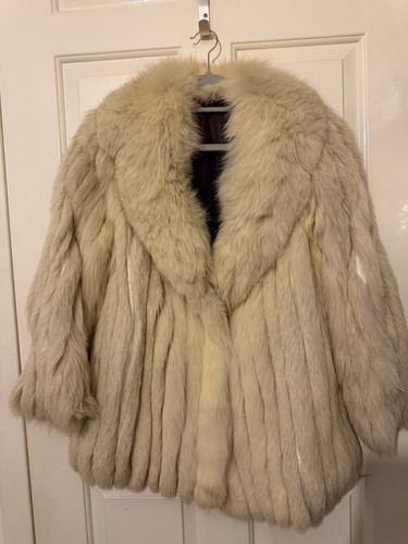 Vintage white saga - saga, fox