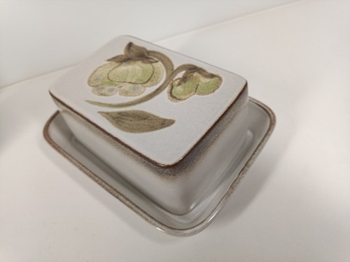 Denby troubadour lidded - lidded, butter