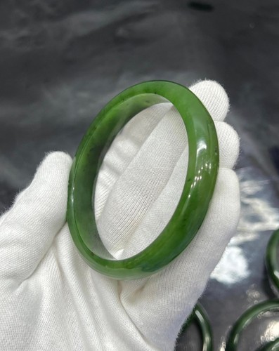 Aaa green nephrite jade - nephrite,