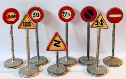 Signs from dinky toys 771 - from,
