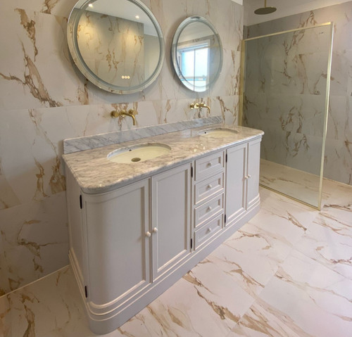 Luxury hargrave traditional - luxury,