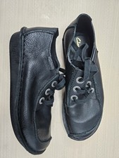 Clarks Women’s Black Leather