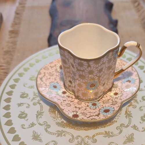 Wedgwood pink tonquin bone - pink,