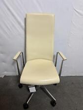 MUGA White Office Executive  Chair (FA7-8D0-78B)