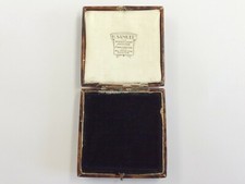 VINTAGE PENDANT LOCKET BROOCH JEWELLERY JEWELRY BOX H. SAMUEL 1920 