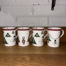SET OF 4 COLLECTABLE CROWN TRENT CHRISTMAS FINE BONE CHINA MUGS RARE