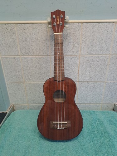 Tanglewood ukulele model - ukulele,