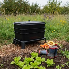 Worm compost bin outdoor use - worm,