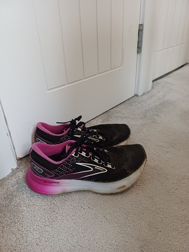 Womens black brooks glycerin - black,