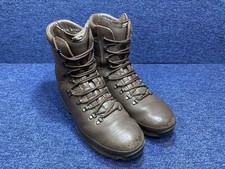 SIZE UK 11M - Altberg Defender