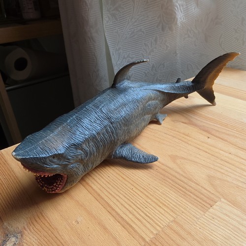 Killer shark megalodon toy - megalodon,