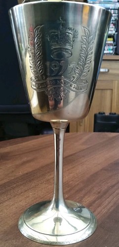 Vintage 1977 cavalier silver - vintage,