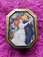 VINTAGE TIN BOX METAL  OLD