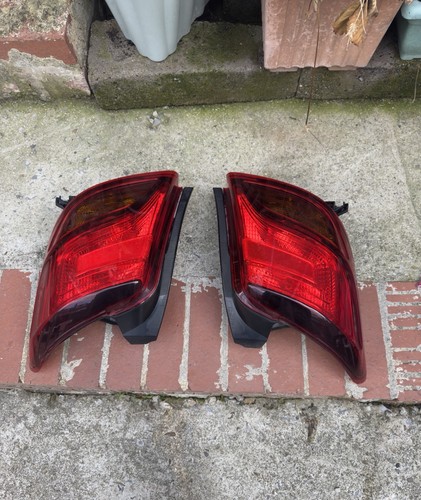 Toyota yaris 2015 rear tail - toyota,
