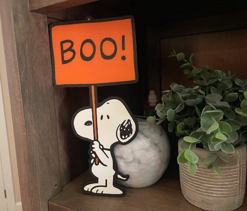 Snoopy halloween shelf display - halloween,