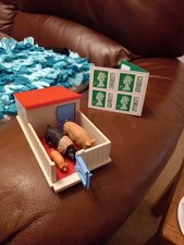 Britains Farm Pig Sty & Pigs