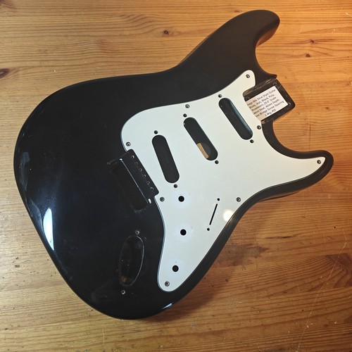 Vintage 90s strat style - strat, guitar