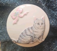 Vintage Suri Cat & Bow Lidded Trinket Dish - No Makers Label. Small Chip On Rim.