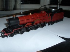 Hornby OO gauge 4-6-0 Hogwarts Castle named 5972 from the Harry Potter films