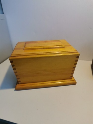 Wooden pine urn - pine,