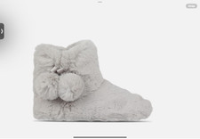 BNWT SOFT SLIPPERS & HOT WATER BOTTLE SET Size 7 - 8 LARGE ~ MAKE GREAT GIFT ?