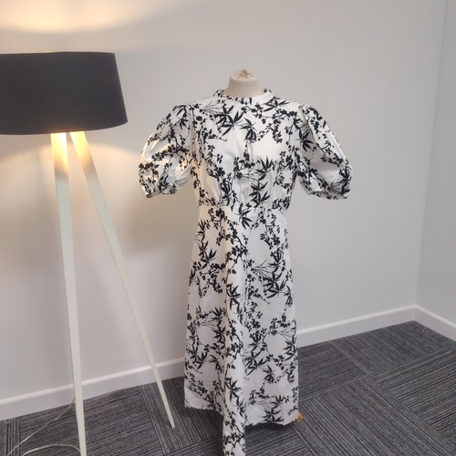 Zara size bnwt - xl, (16/18)