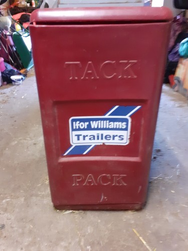 Ivor williams tack locker - ivor, to