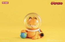 Popmart Garfield Spaceman Daydream Series Movie Cat  Blind Box Figure Gift 🇬🇧