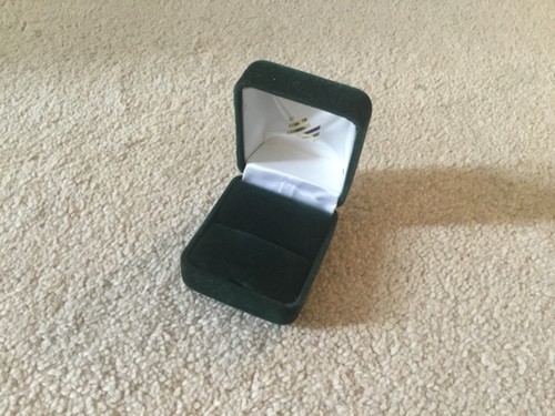 Dark green velvet - , ring