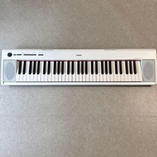 Yamaha Piaggero NP-12WH 61-Key