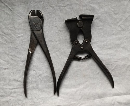 Vintage music wire - 2x, cutters