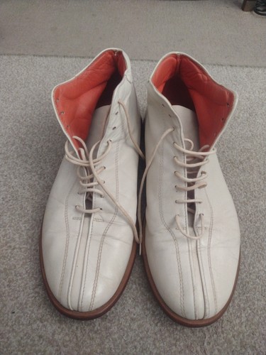 Shelleys all leather cricket - leather,