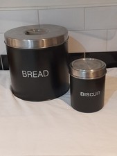 Round Metal  Black  Bread Bin
