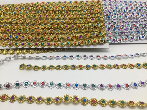 Acrylic flower chain trim - acrylic,