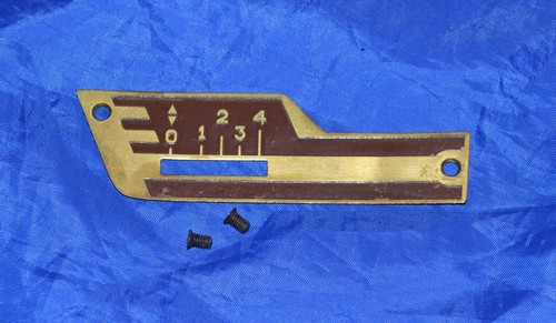 Stitch width plate with - stitch,