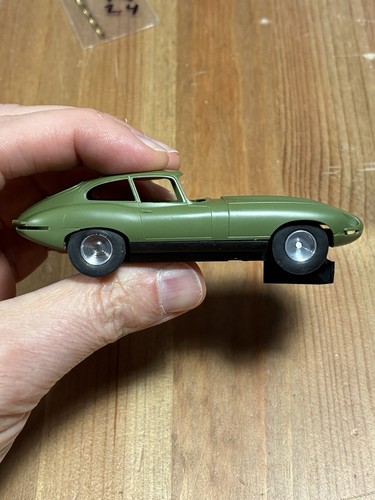 Airfix jaguar type slot - 1/43,