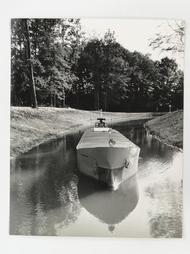 Esso brittany tanker - brittany, scale