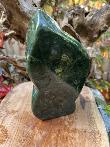 Jade nephrite himalayan large - himalayan,