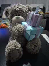 Me2u Tatty Teddy With Presents, 20cm