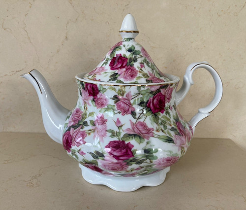 Pink roses teapot heron - roses, teapot;