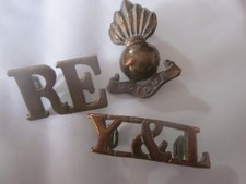 MILITARY ITEMS UBIQUE / AND