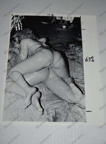 Big busty brawlers woman - woman, mud