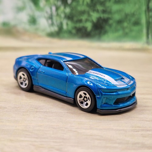 Hot wheels copo - hot, camaro