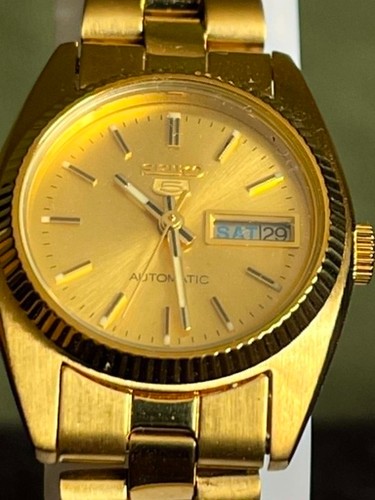 Ladies seiko automatic - seiko, gold