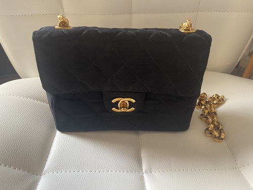Authentic chanel small - chanel,