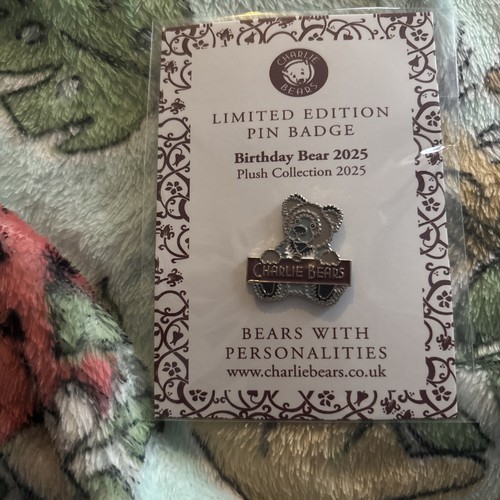 Birthday pin badge - pin/badge, 2025