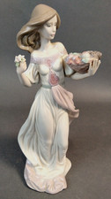 Lladro Autumn Romance Figurine